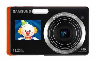 Samsung ra máy ảnh hai màn hình