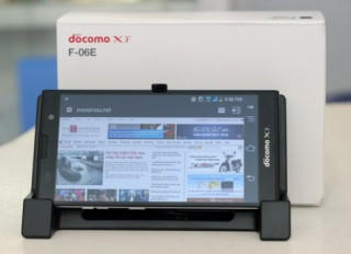 Smartphone Full HD chụp hình 16 ‘chấm’ của Fujitsu