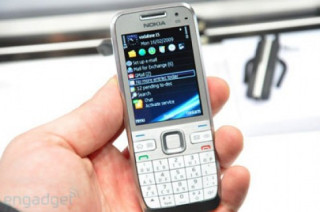 Smartphone siêu mỏng Nokia E55
