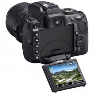 So sánh Nikon D5100 và D5000