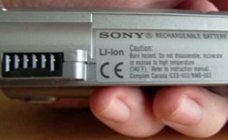 Sony lại thu hồi thêm 100.000 pin laptop