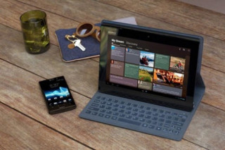 Sony ra Xperia Tablet S, mỏng nhẹ hơn, giá từ 400 USD