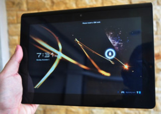 Sony Tablet S dùng kết nối 3G về VN