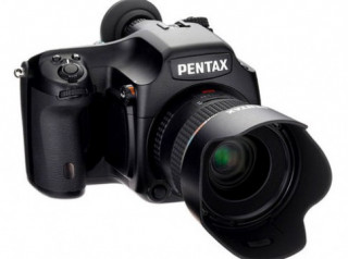 Tháng 12, Pentax 645D sẽ lên kệ với giá 10.000 USD