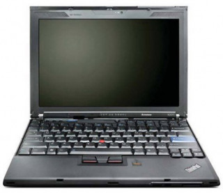 ThinkPad X201 có giá khởi điểm 1.099 USD