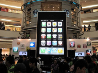 Trung Quốc bán iPhone từ mai