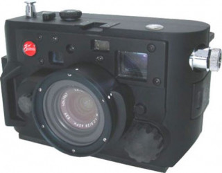 Vỏ chống nước cho Leica M8 giá 8.000 USD