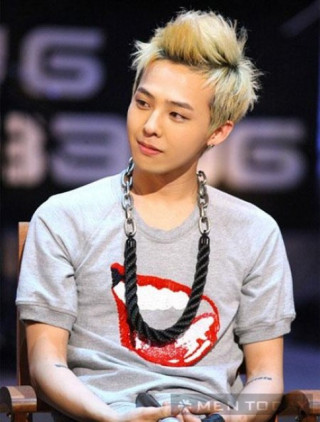 10 kiểu tóc “đóng dấu” thương hiệu của G-Dragon