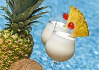 10 thức uống bãi biển hấp dẫn