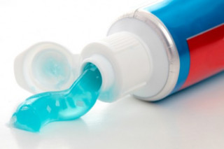 15 công dụng bất ngờ của kem đánh răng