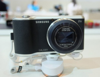 Ảnh Samsung Galaxy Camera 2 và NX30 sắp bán tại Việt Nam