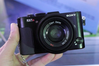Ảnh thực tế Sony RX1R