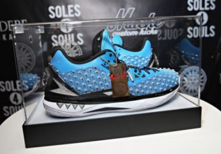 Cận cảnh đôi Sneaker đắt nhất thế giới với giá hơn 100 tỉ đồng