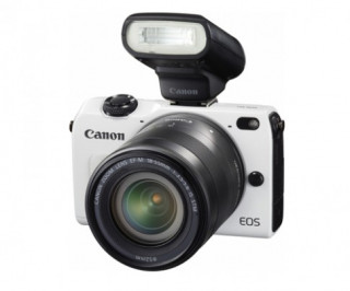 Canon EOS M2 trình làng với cảm biến lấy nét lai