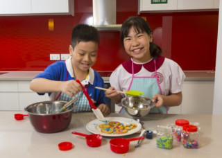 Cuộc thi nấu ăn cho thiếu nhi Việt Nam - Australia