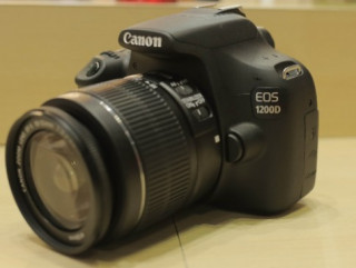DSLR nhỏ gọn Canon 1200D về VN với giá 11,9 triệu đồng