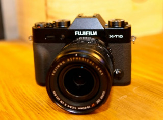 Fujifilm X-T10 về Việt Nam giá từ 16,9 triệu đồng