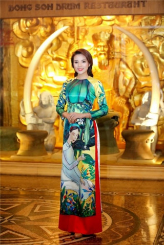 Mĩ nhân Việt “lúng liếng” áo dài cách tân ngày đầu xuân