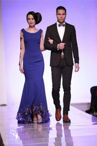 Người mẫu nam Việt Nam trình diễn tại New York Fashion Week