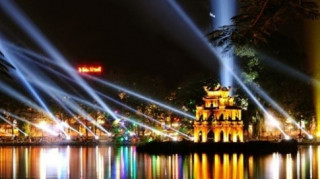 Những con phố đẹp lung linh để “pose” hình đón Tết ở Hà Nội