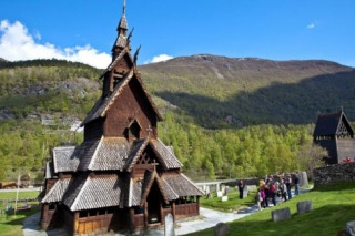 Những nhà thờ gỗ đẹp tinh xảo ở Na Uy