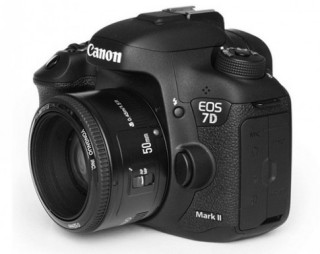 Ống kính Canon 50mm f/1.8 có bản sao giá rẻ bằng một nửa