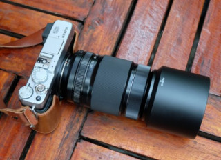 Ống kính Fujifilm 55-200 mm và 27 mm f/2.8 có mặt ở VN