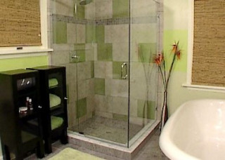Phòng tắm nhỏ đầy đủ tiện nghi