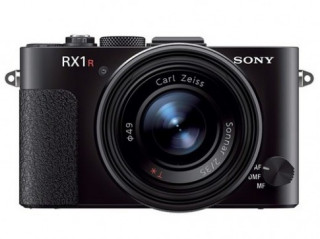 Sony ra RX1R cảm biến full-frame bỏ bộ lọc AA