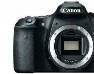 Tin đồn 7D Mark II là máy full-frame giá rẻ của Canon