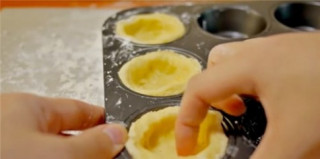 Tự làm bánh tart trứng Hồng Kông trứ danh thơm ngon tại nhà
