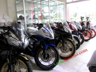 Yamaha R15 - hàng nhập thùng mới về đủ màu.