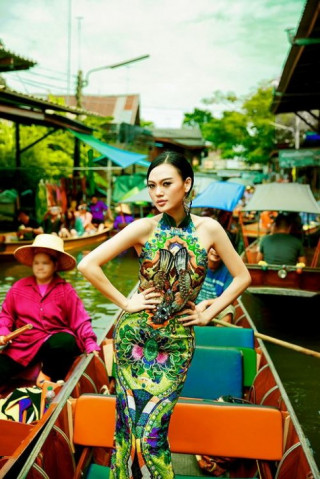 Cao Thùy Linh khoe “ảnh hiếm” trên đất Thái Lan