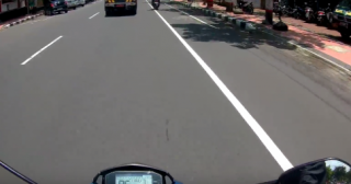 [Clip] Trải nghiệm Suzuki Satria F150 Fi trên đường phố