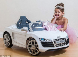 Cô bé “siêu chảnh” nước Anh tặng Audi kim cương làm từ thiện