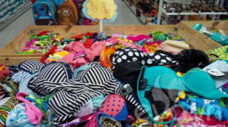 Dấu hỏi lớn về áo tắm Việt Nam xuất khẩu