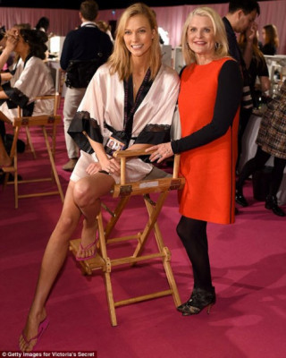 Đột nhập hậu trường Victoria’s Secret Show 2014