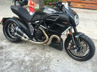 Ducati Diavel phiên bản carbon độ đầy đồ chơi
