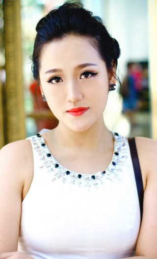 Eva đẹp: Thời trang không đợi tuổi của nàng 18