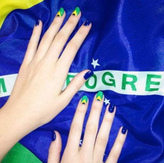 Hòa vào World Cup với mẫu nail ‘siêu’ đẹp