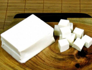 Học phụ nữ Nhật rửa mặt bằng muối ăn