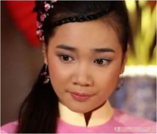 Hot girl ‘bánh tráng trộn’ đã đi thẩm mỹ?
