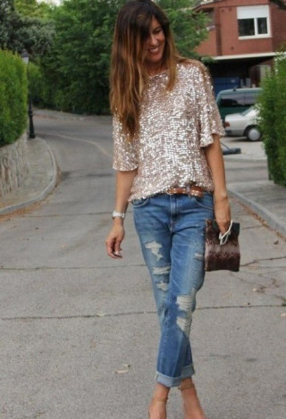 Làm điệu với quần jeans rách