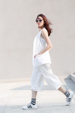 Loạn giá đôi giày thể thao được yêu thích nhất xuân hè 2015