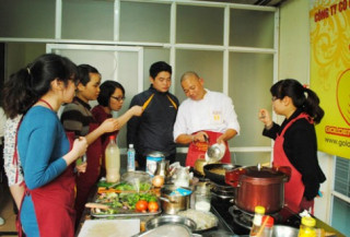 Lớp học nấu ăn ngày Tết hút học viên