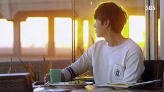 Lục tủ đồ hàng hiệu của thiếu gia Kim Tan