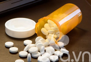 Nhật ký Hana: Trị mụn trắng da với aspirin