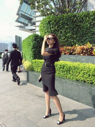 Thanh Hằng xuống phố lộng lẫy như đi dự event