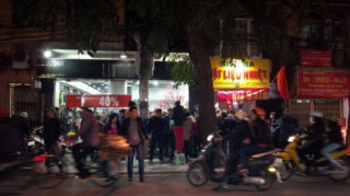 Thị trường thời trang hối hả ngày cận Tết