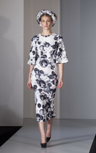 Thời trang Việt tỏa sáng trên sàn “London Fashion Week”